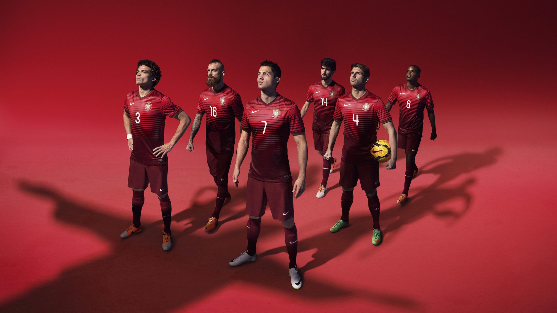 国足战术演练针对不同对手,国足训练备战